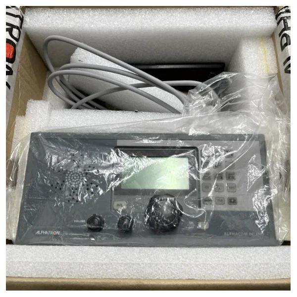 Alphatron Alphamom Inland Marine VHF MF MK2 Black - 3202.1096 Commander Maintenant