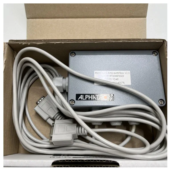 Alphatron Microphone Amp Switchbox for RT2048 and RT5022 VHF Offre Spéciale