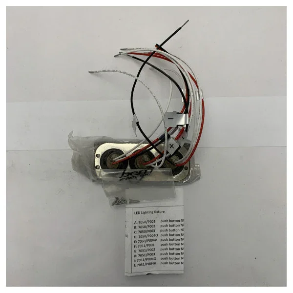 BCM 8FE25/P003 LED Lighting Fixture by Black Expédié Aujourd'hui