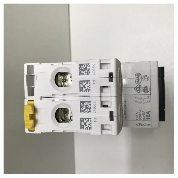 Schneider Electric 16A 2-Pole Miniature Circuit Breaker for Marine Electrical Protection Offre Du Jour
