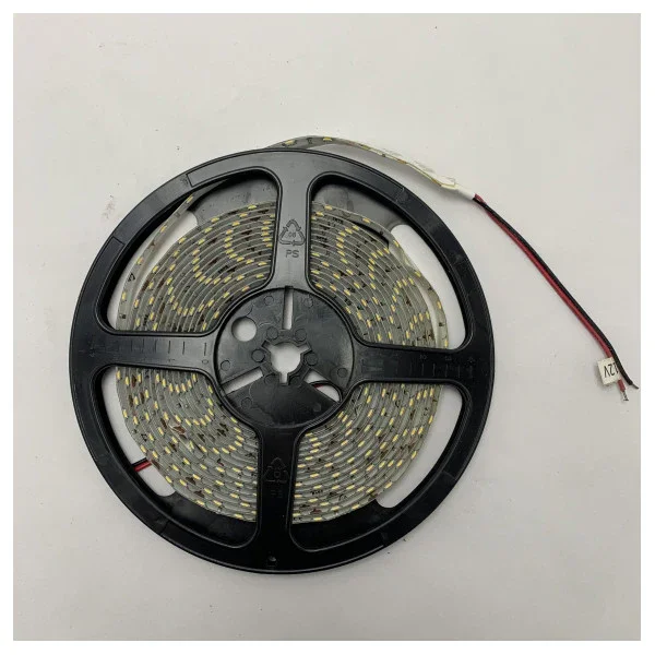 Réduction High-Quality Waterproof 12V Resin-Coated LED Strip Light 335 SMD for Marine and Outdoor Use