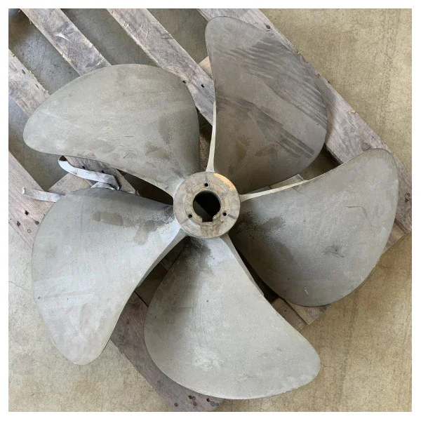 Achetez Aujourd'hui Ferretti F580 5-Blade Marine Propeller D800mm X 1130 mm for 1000HP Engines