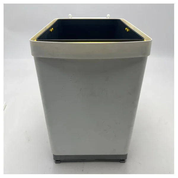 Durable Marine In closet waste Bin Waterproof & Weather-Resistant Plastic Trash Can for Boats and Ships Prix Promo