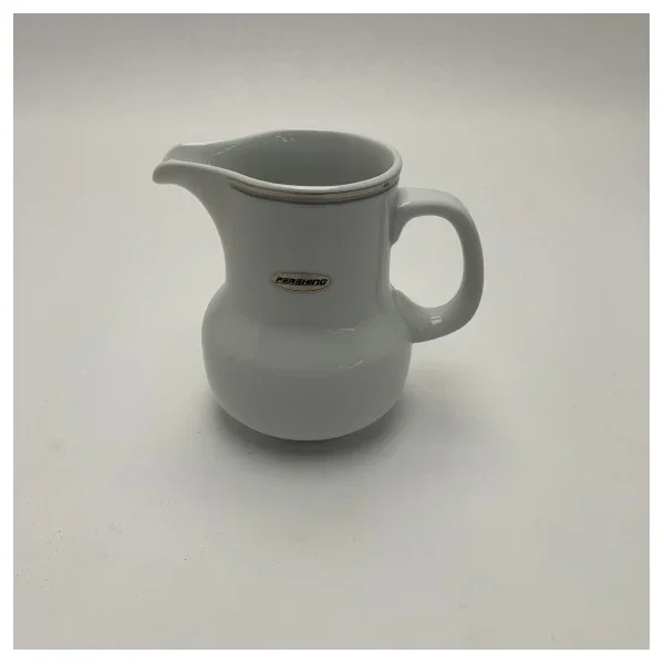 Pershing Premium Porcelain Milk Jug 500ml - Durable Maritime Pitcher with Ergonomic Handle and Sleek Design Certifié
