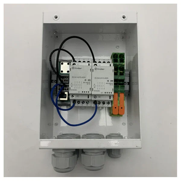 Dometic Marine Water Pump Aircon controller box 440V Expédié Aujourd'hui
