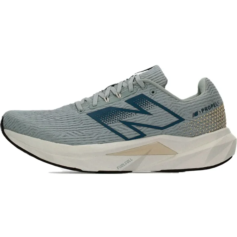 Achat Immédiat New Balance Chaussures de running larges FuelCell Propel v5