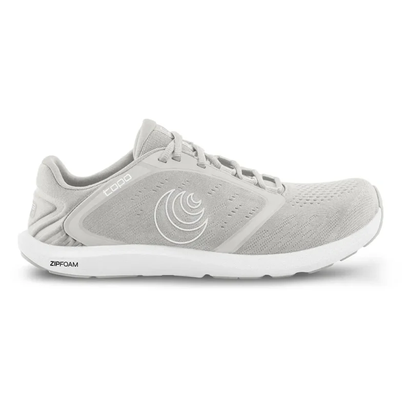 Topo Athletic Chaussures de running larges ST-5 Offre Du Jour