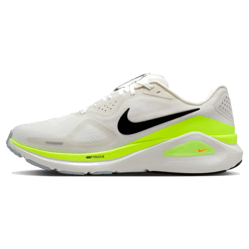 Affaire À Saisir Nike Chaussures de running Structure 26