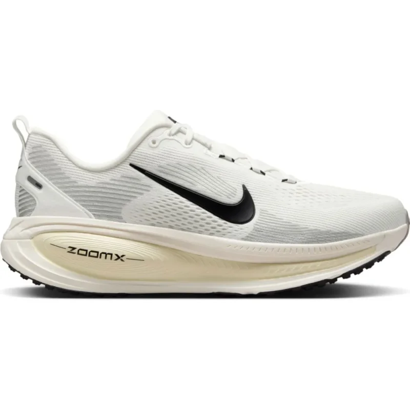 Prix Bas Nike Chaussures de running Vomero 18