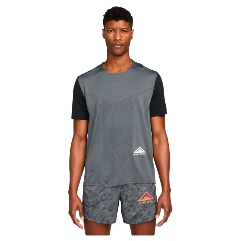 Nike T-shirt à manches courtes Dri Fit Rise 365 Trail Paiement Sécurisé